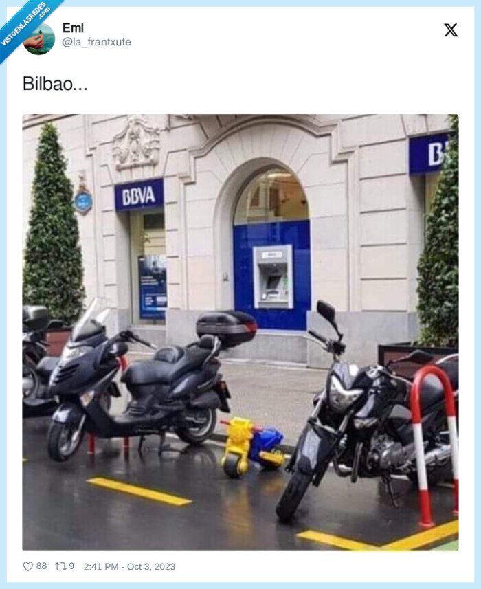 bilbao,moto,aparcada,juguete