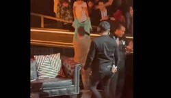 Enlace a Gerard Piqué se cae al vacío tal cual pasa en Ahora Caigo