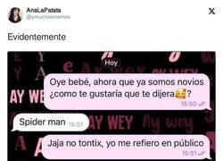 Enlace a Top secret, por @ymuchosmemes