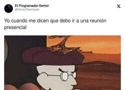 Enlace a Qué formas de arruinarme el día, por @5eniorDeveloper