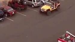 Enlace a Cuando me roben el sitio de aparcar, haré lo mismo que este coche. Karmaaaaa