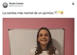Enlace a Buena friki, mejor profesora de química, por @RincnCuriosoo