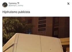 Enlace a Aprovechando el bug, por @Siempre_Tommy