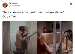 Enlace a Recuerdos en unas escaleras, por @Flantasma1