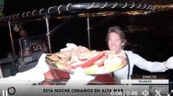 Enlace a Never forget cuando en un directo de la tele canaria, haciendo una supuesta cena elegante en un barco, con un mar de fondo de echar la pota, apareció tremenda cucaracha en la bandeja de comida