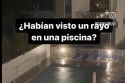 Enlace a ¿Habías vist alguna vez un rayo en una piscina?