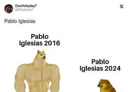 Enlace a Pablo Iglesias abre un bar en el barrio de Lavapiés, por @DHollyday7