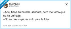 Enlace a Postureo y más postureo, por @ClintPiticlint