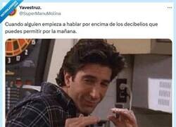 Enlace a Más bajito, plis por @supermanumolina