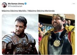 Enlace a En las procesiones de 2024 hay Maxibon Doblechesse Medialunas, por @TirodeGraciah