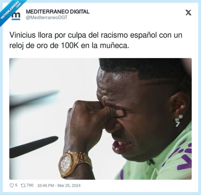 vinicius,racismo,muñeca,llorar