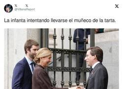 Enlace a Este tuit es la poIIa, por @VillanaReport