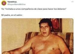 Enlace a Sin camiseta en corto por @supermanumolina
