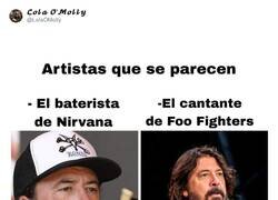 Enlace a ¿No son la misma persona? por @LolaOMolly