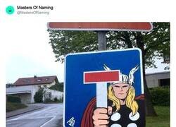 Enlace a Thor se quedó sin salida, por @MastersOfNaming