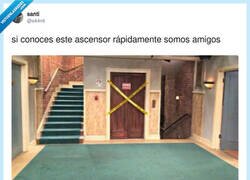Enlace a Se me ha escapado una lagrimilla, por @s44nti