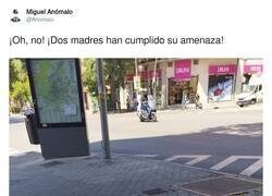 Enlace a Un día cojo la puerta y me voy, por @Anomalo