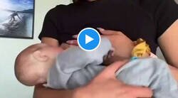 Enlace a El futuro que nos merecemos: Mujer dando el pecho a un muñeco de plástico por unos likes