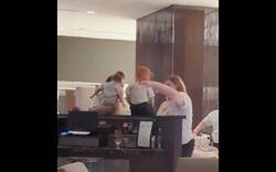 Enlace a Cuando vas a un hotel donde hay una convención de bebés... fake