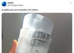 Enlace a Vasos de festivales, por @marielgoonzalez