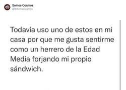 Enlace a Esos sandwiches saben como Dios, por @InformaCosmos