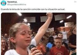 Enlace a Ahora sí la siento por @supermanumolina