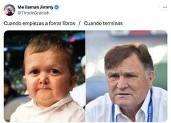 Enlace a Forrar libros quita años de vida, por @Brantifasco