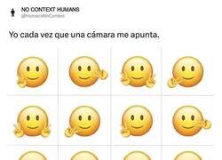 Enlace a Holiiiii, por @HumansNoContext