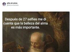 Enlace a Asúmelo, eres feo, por @skereunpesado