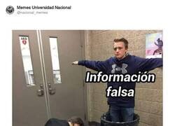 Enlace a Se la cuelan una tras otra, por @nacional_memes