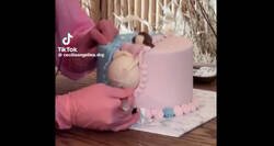 Enlace a Lo del gender reveal oficialmente se ha ido de madre