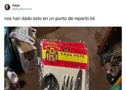 Enlace a Ya está llegando el material de la ultraderecha, por @MayaBerkshire