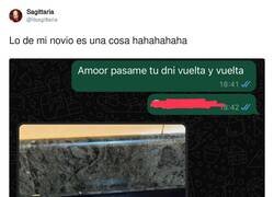 Enlace a Vuelta y vuelta, por @itsagittaria