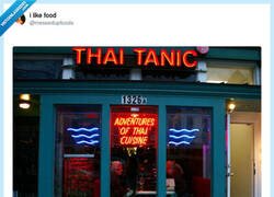 Enlace a Thai Tanic, por @messedupfoods