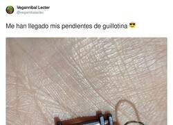 Enlace a Los pendientes de María Antonieta, por @veganibalecter