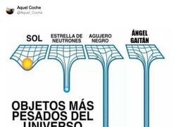 Enlace a Está en todos lados el tontofacha éste, por @Aquel_Coche