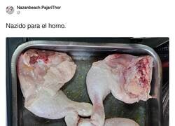 Enlace a El pollo facha, por @nazanbeach