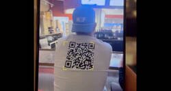 Enlace a OJO AL QR que sale de esa camiseta, por @antiprogrecom