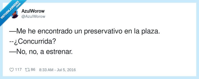 preservativo,encontrado,concurrida,estrenar,plaza