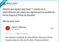 Enlace a Pobre Julia, debe estar retorciéndose, por @AlfonsoCSuarez