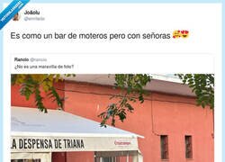 Enlace a Con los tracatrá aparcados, por @enritaito