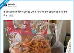 Enlace a Llevo 4 días comiendo sobras, por @pachachox