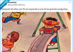 Enlace a ¿Quién muerde la almohada? por @supermanumolina