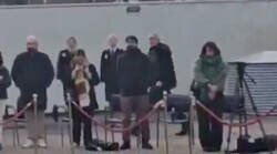 Enlace a Representante de Podemos va a un acto de la policía y se ha tirado al suelo con las salvas de fogueo