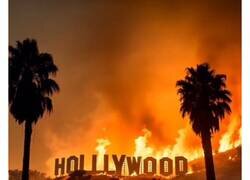 Enlace a La última de David Bisbal, comparte un vídeo generado con IA cuando trata de mostrar su apoyo con el incendio de Los Ángeles