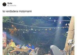 Enlace a ¿Servicios sociales?, por @_onerolita