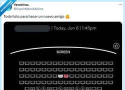 Enlace a Y bien cerquita de la pantalla por @supermanumolina