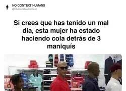 Enlace a Ridículo tremendo, por @HumansNoContext