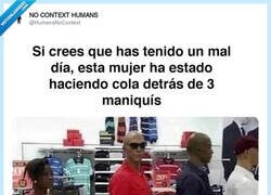 Enlace a Ridículo tremendo, por @HumansNoContext