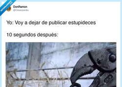 Enlace a No puedo evitarlo, por @Cesarparatu